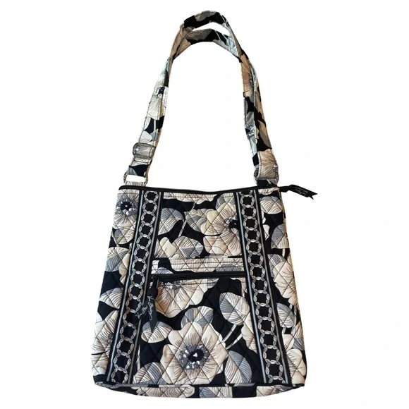Vera Bradley | Bags | Vera Bradley Camellia Hipster  display picture 3